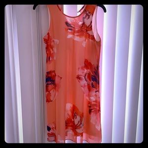Like new floral summer lined dress 🌺